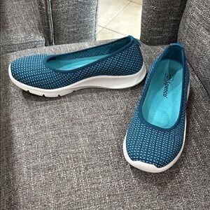 Spenco Women's Teal Athletic Slip-On Shoes orthotic